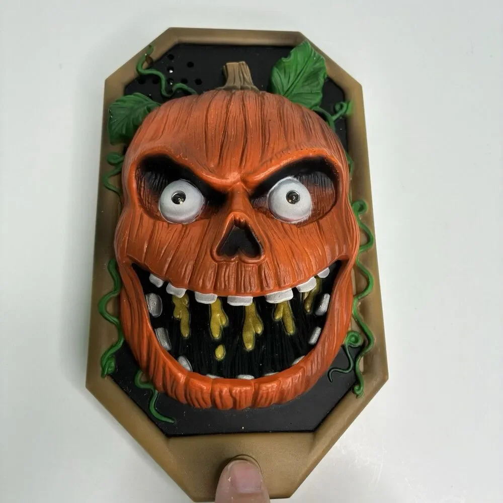 1996 Toy State Halloween Pumpkin Talking Animated Door Bell Prop w/ Sound Works